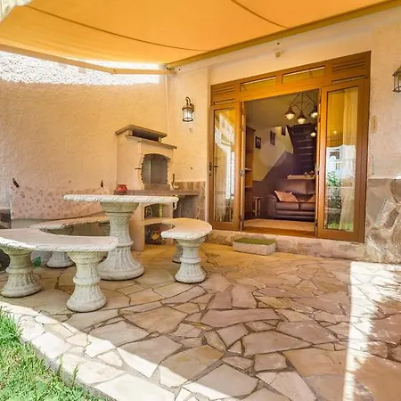 Virginia Bungalow